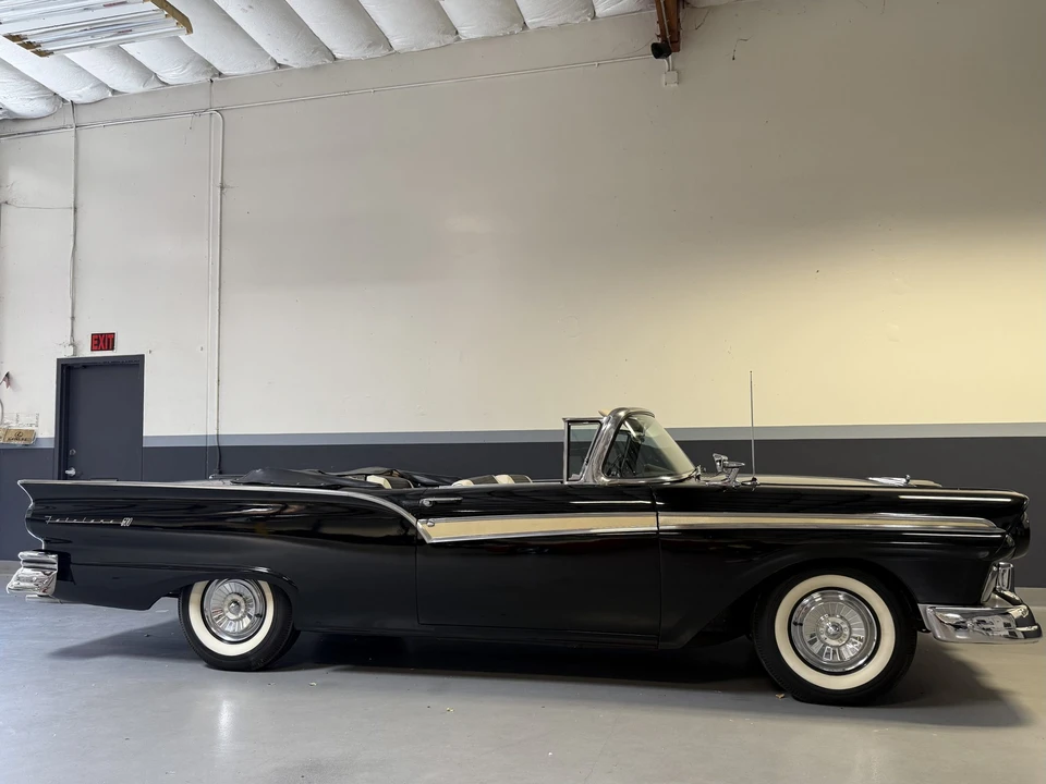1957 Ford Fairlane 2nd Gen - Image 13 of 31