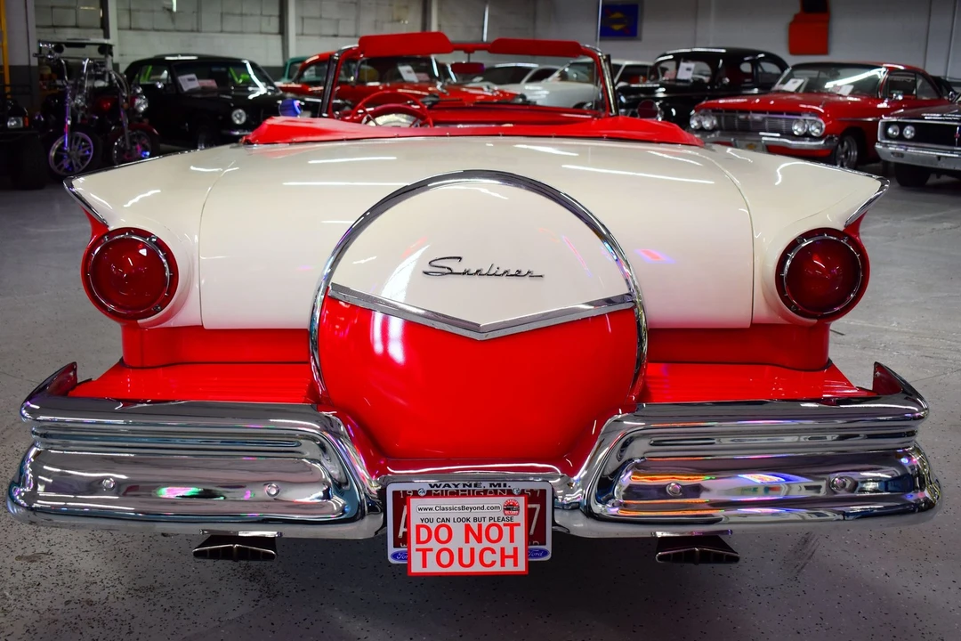 1957 Ford Fairlane 2nd Gen - Image 11 of 20