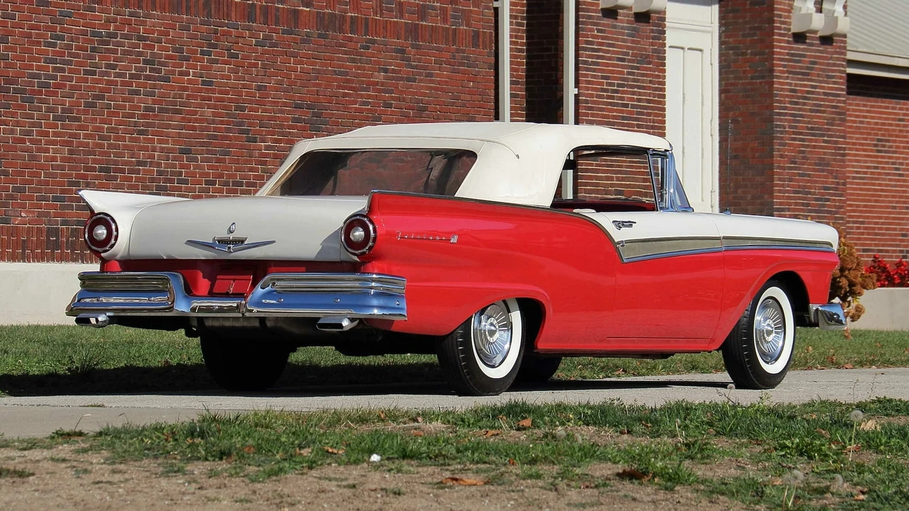 1957 Ford Fairlane 2nd Gen - Image 13 of 21