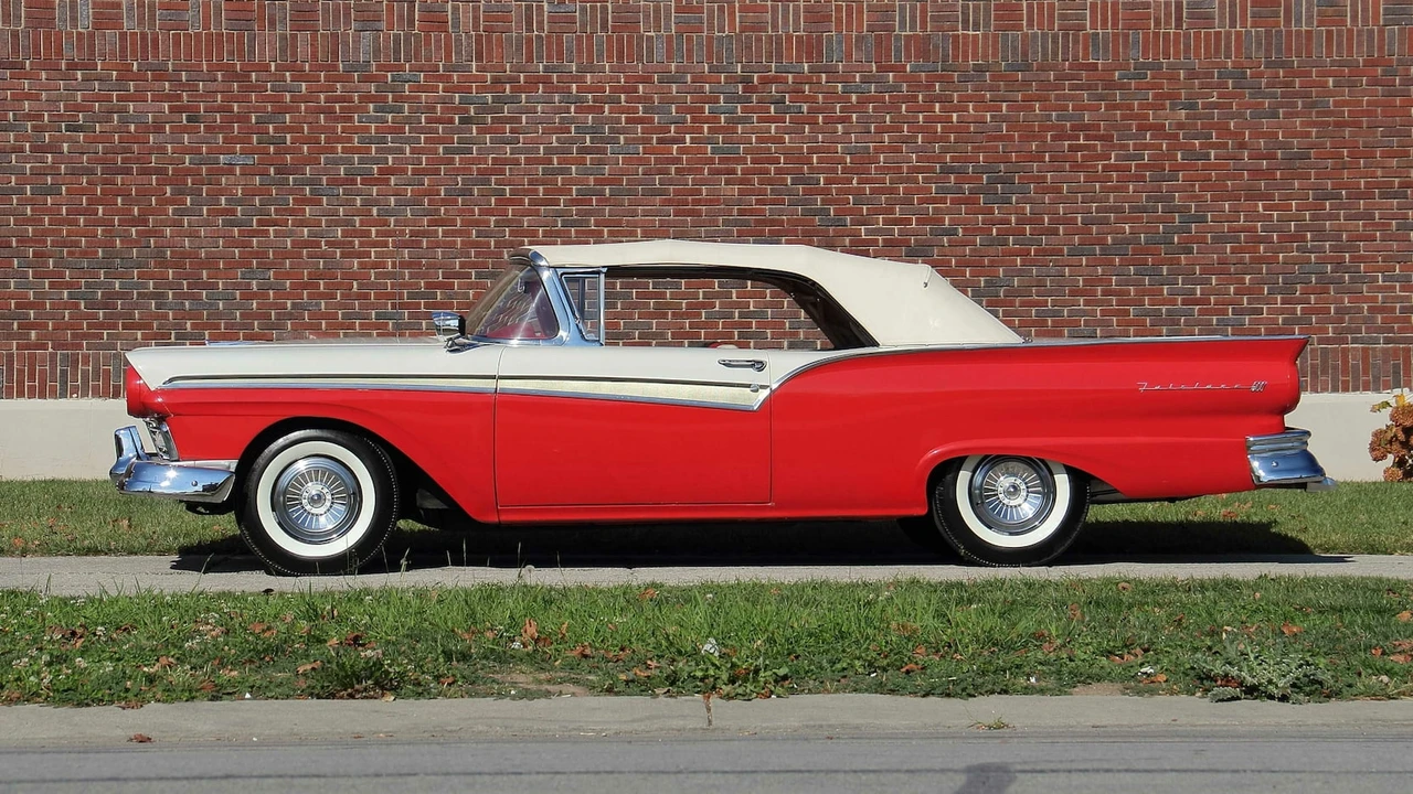 1957 Ford Fairlane 2nd Gen - Image 2 of 21
