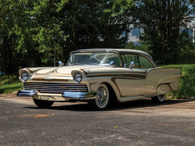 1957 Ford Fairlane 2nd Gen - Image 21 of 31