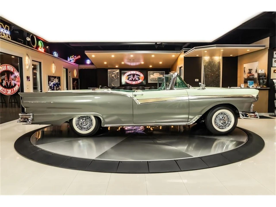 1957 Ford Fairlane 2nd Gen - Image 13 of 31