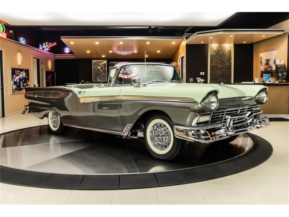 1957 Ford Fairlane 2nd Gen - Image 11 of 31