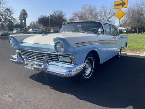 1957 Ford Fairlane 500