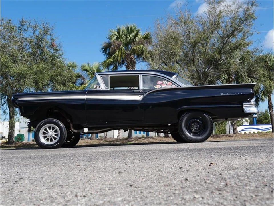 1957 Ford Fairlane 2nd Gen - Image 11 of 31