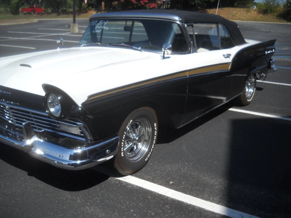 1957 Ford Fairlane 2nd Gen - Image 3 of 31
