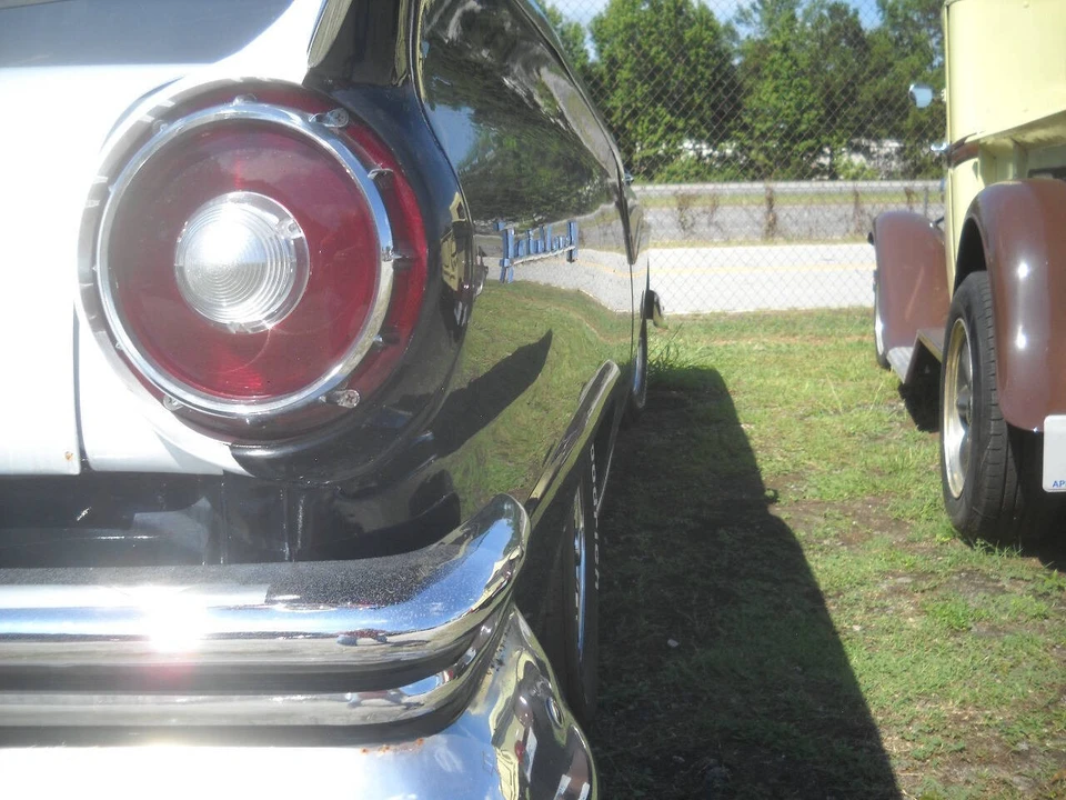 1957 Ford Fairlane 2nd Gen - Image 9 of 31