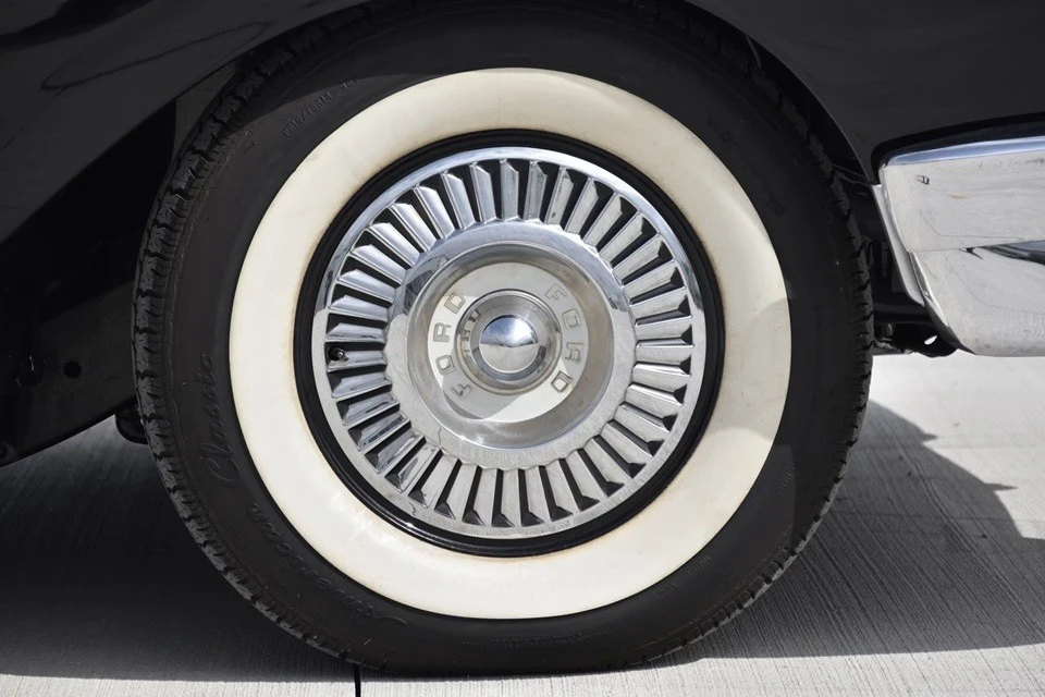 1957 Ford Fairlane 2nd Gen - Image 18 of 31
