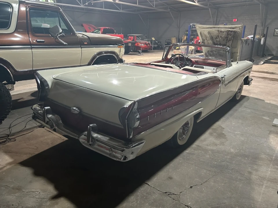 1957 Ford Fairlane 1st Gen - Image 5 of 9