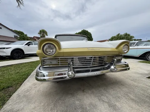 1957 Ford Fairlane 500