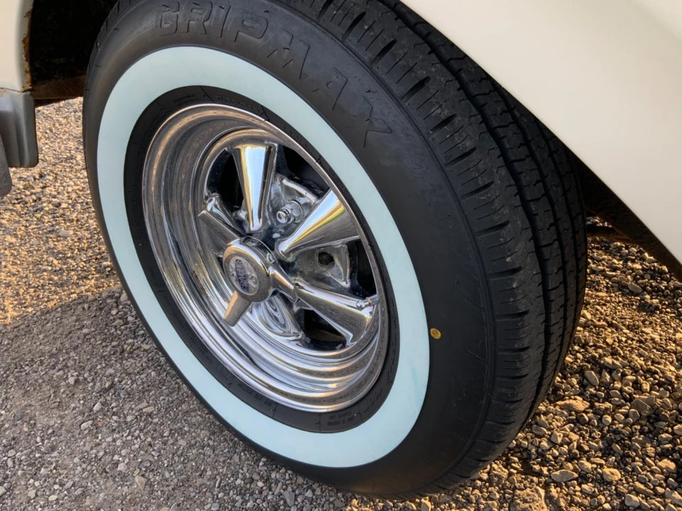 1957 Ford Fairlane 2nd Gen - Image 26 of 31