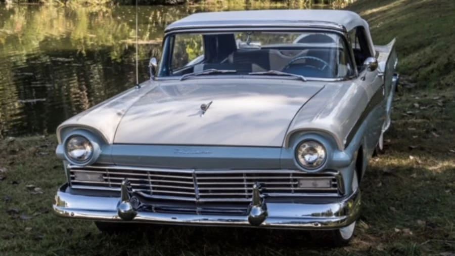 1957 Ford Fairlane 2nd Gen - Image 5 of 7