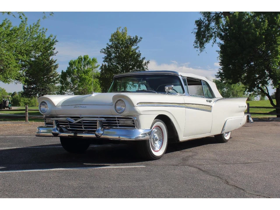1957 Ford Fairlane 2nd Gen - Image 11 of 31