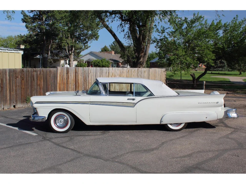 1957 Ford Fairlane 2nd Gen - Image 27 of 31
