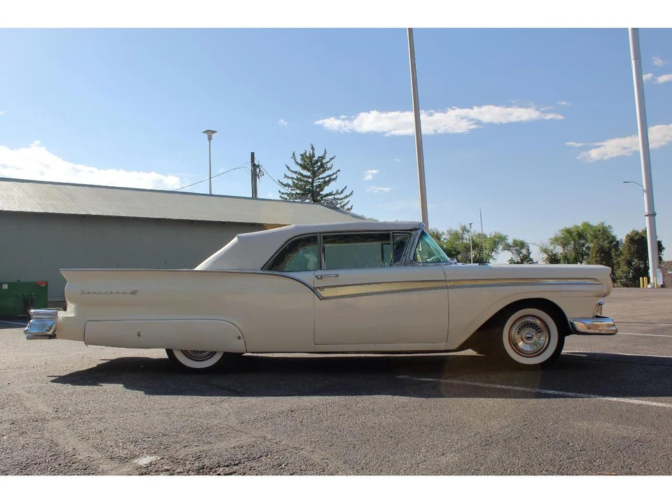 1957 Ford Fairlane 2nd Gen - Image 16 of 31