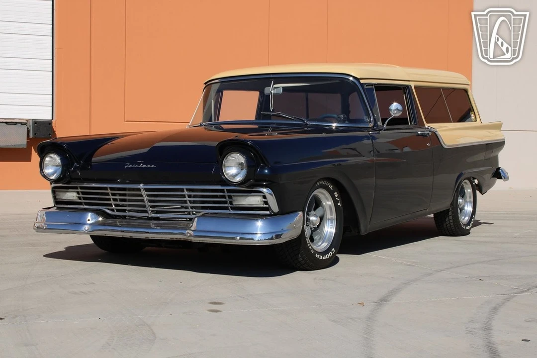 1957 Ford Country Squire - Image 4 of 12