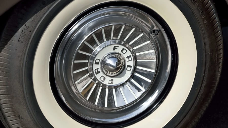 1957 Ford Ranchero 1st Gen - Image 15 of 30