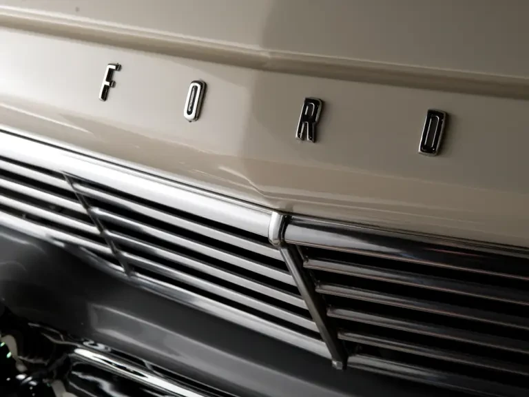 1957 Ford Customline - Image 8 of 17