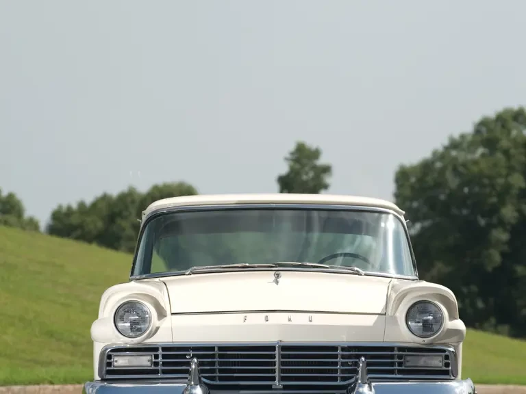1957 Ford Customline - Image 12 of 17