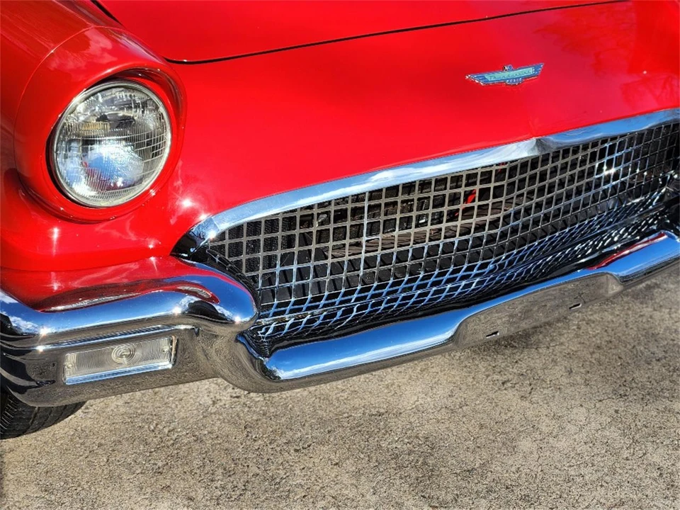 1957 Ford Thunderbird 1st Gen - Image 18 of 25