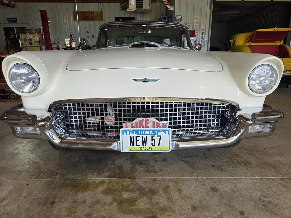 1957 Ford Thunderbird 1st Gen - Image 5 of 22