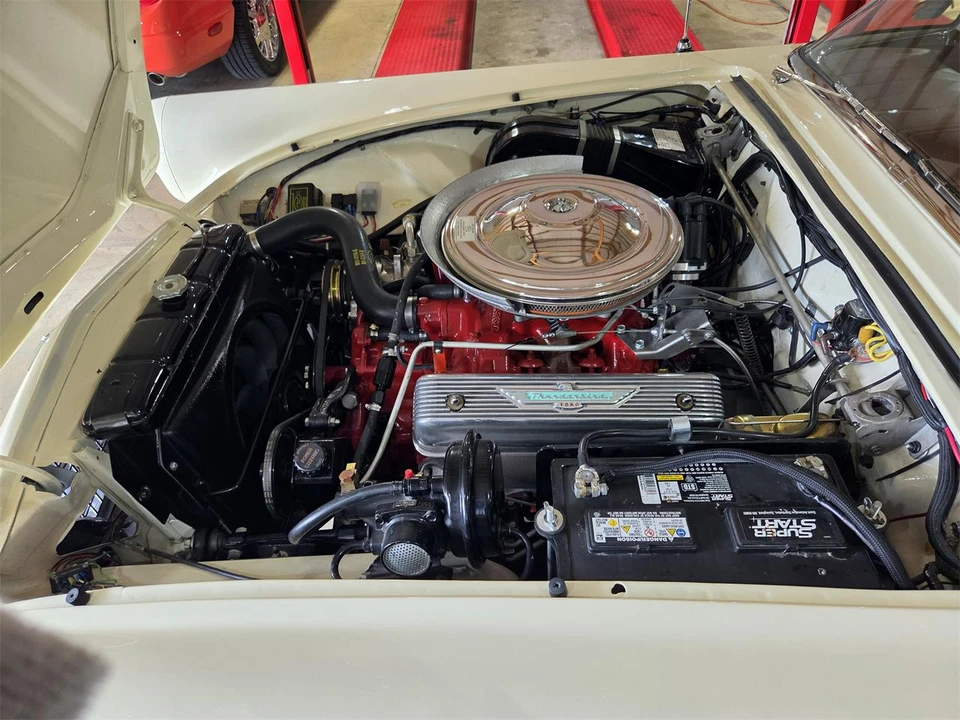 1957 Ford Thunderbird 1st Gen - Image 15 of 22