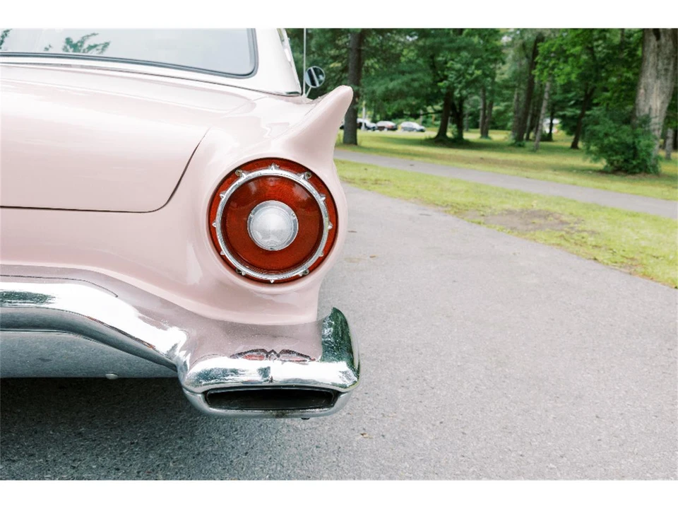 1957 Ford Thunderbird 1st Gen - Image 21 of 31