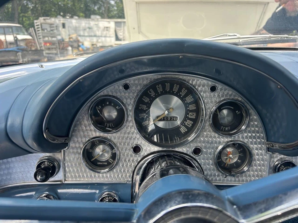 1957 Ford Thunderbird 1st Gen - Image 21 of 31