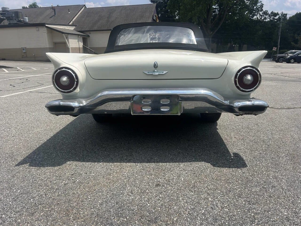1957 Ford Thunderbird 1st Gen - Image 10 of 31