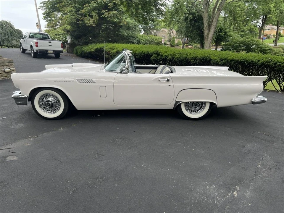 1957 Ford Thunderbird 1st Gen - Image 2 of 23