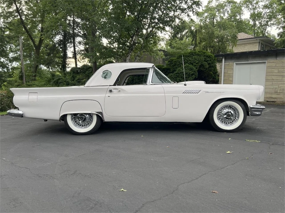 1957 Ford Thunderbird 1st Gen - Image 6 of 23