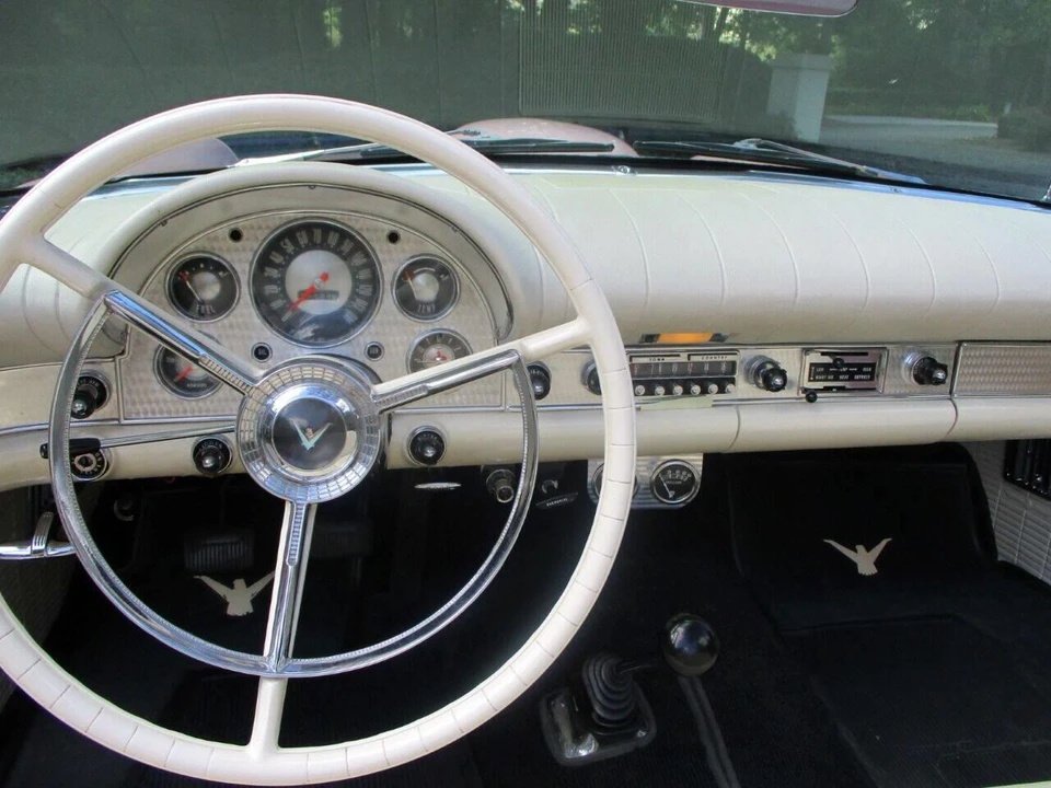 1957 Ford Thunderbird 1st Gen - Image 23 of 31