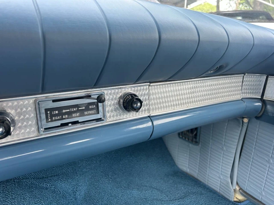 1957 Ford Thunderbird 1st Gen - Image 24 of 31