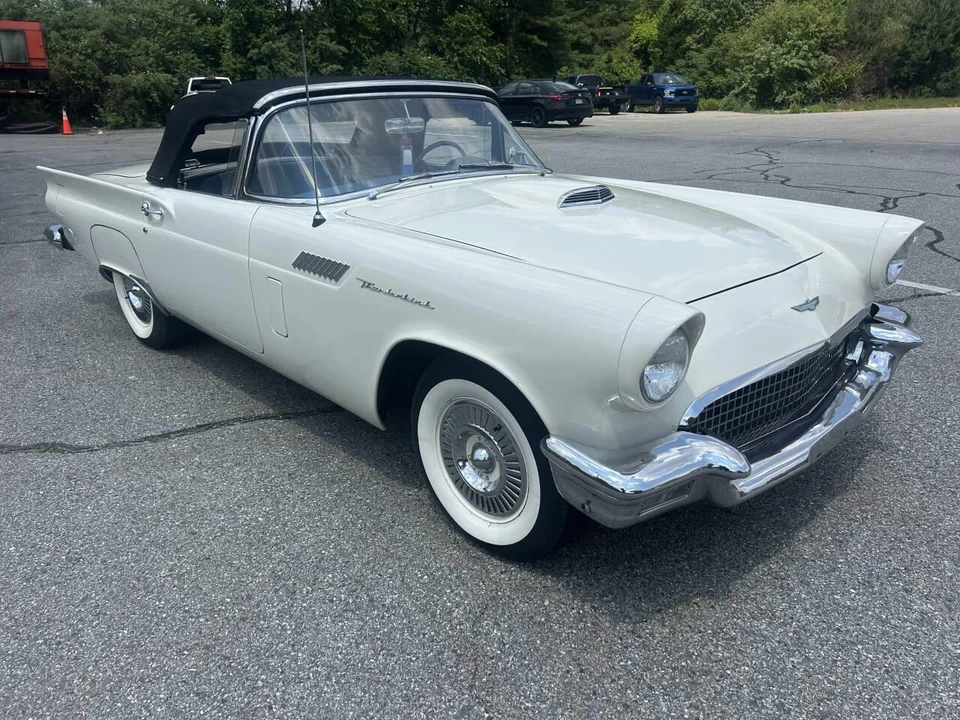 1957 Ford Thunderbird 1st Gen - Image 5 of 31