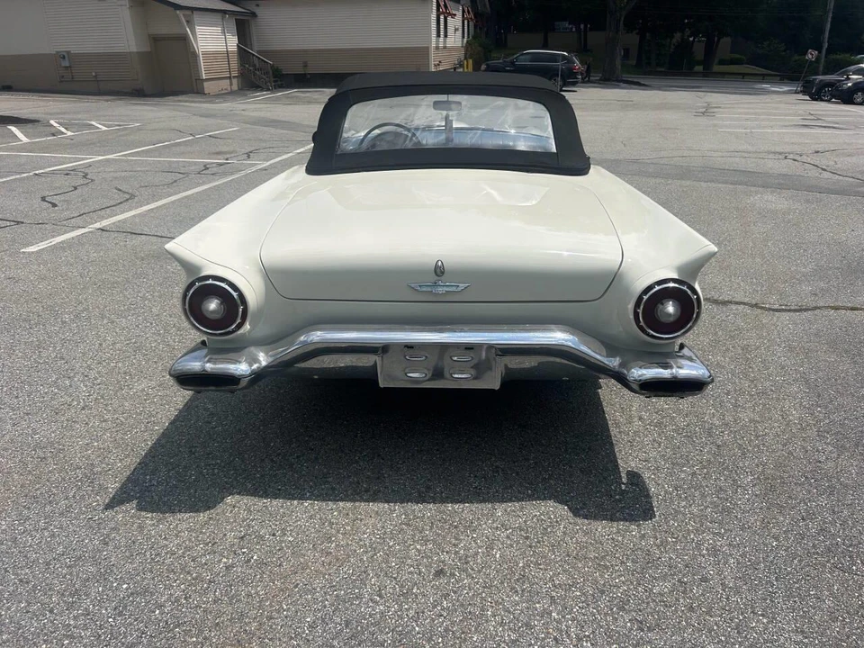 1957 Ford Thunderbird 1st Gen - Image 11 of 31
