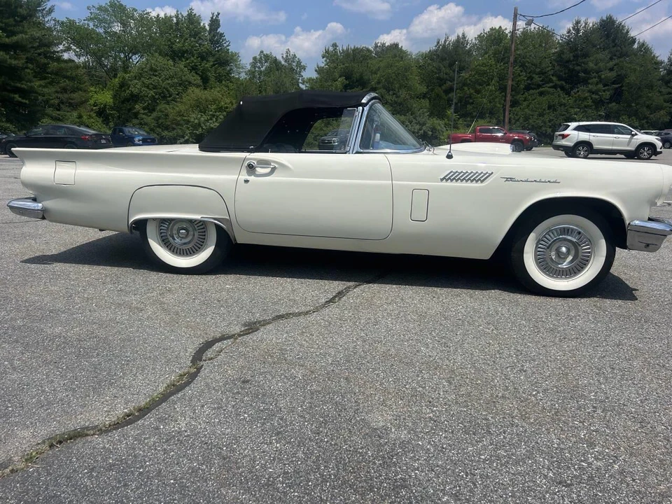 1957 Ford Thunderbird 1st Gen - Image 6 of 31