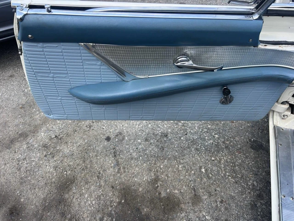1957 Ford Thunderbird 1st Gen - Image 18 of 31