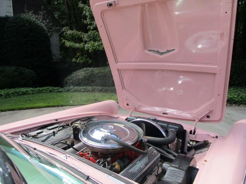 1957 Ford Thunderbird 1st Gen - Image 30 of 31