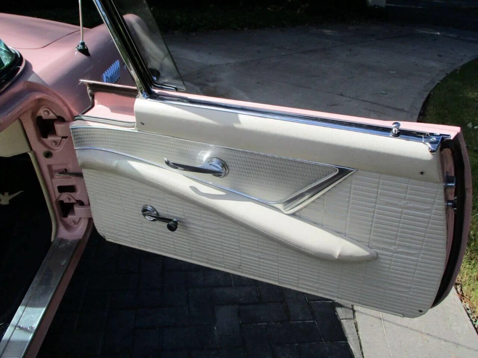 1957 Ford Thunderbird 1st Gen - Image 18 of 31