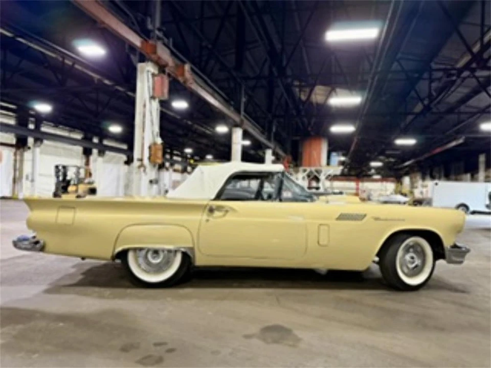 1957 Ford Thunderbird 1st Gen - Image 2 of 18