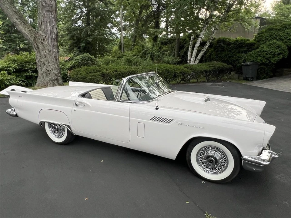 1957 Ford Thunderbird 1st Gen - Image 4 of 23