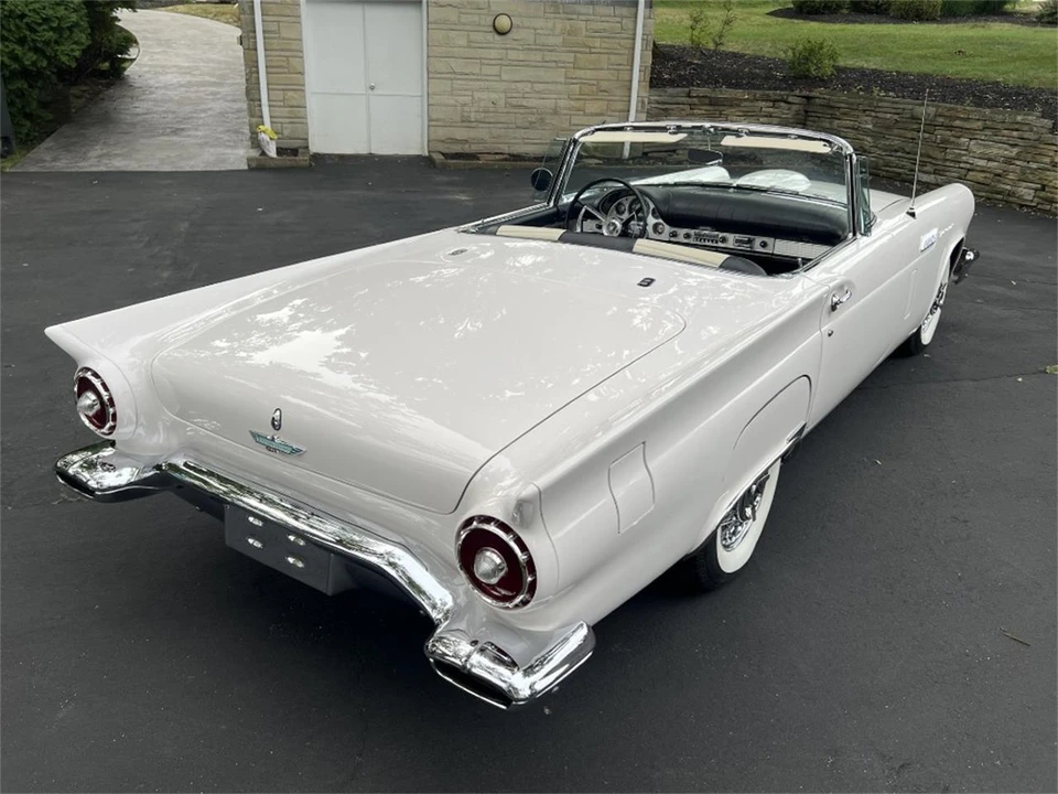 1957 Ford Thunderbird 1st Gen - Image 3 of 23