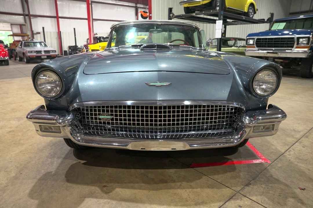1957 Ford Thunderbird 1st Gen - Image 16 of 31