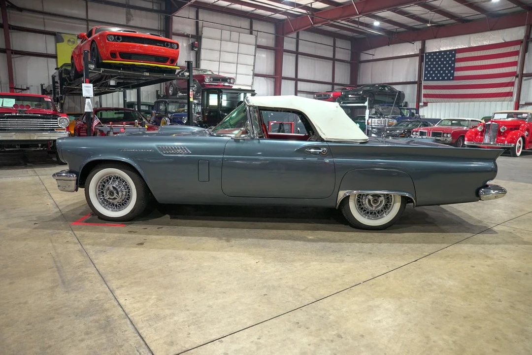 1957 Ford Thunderbird 1st Gen - Image 12 of 31