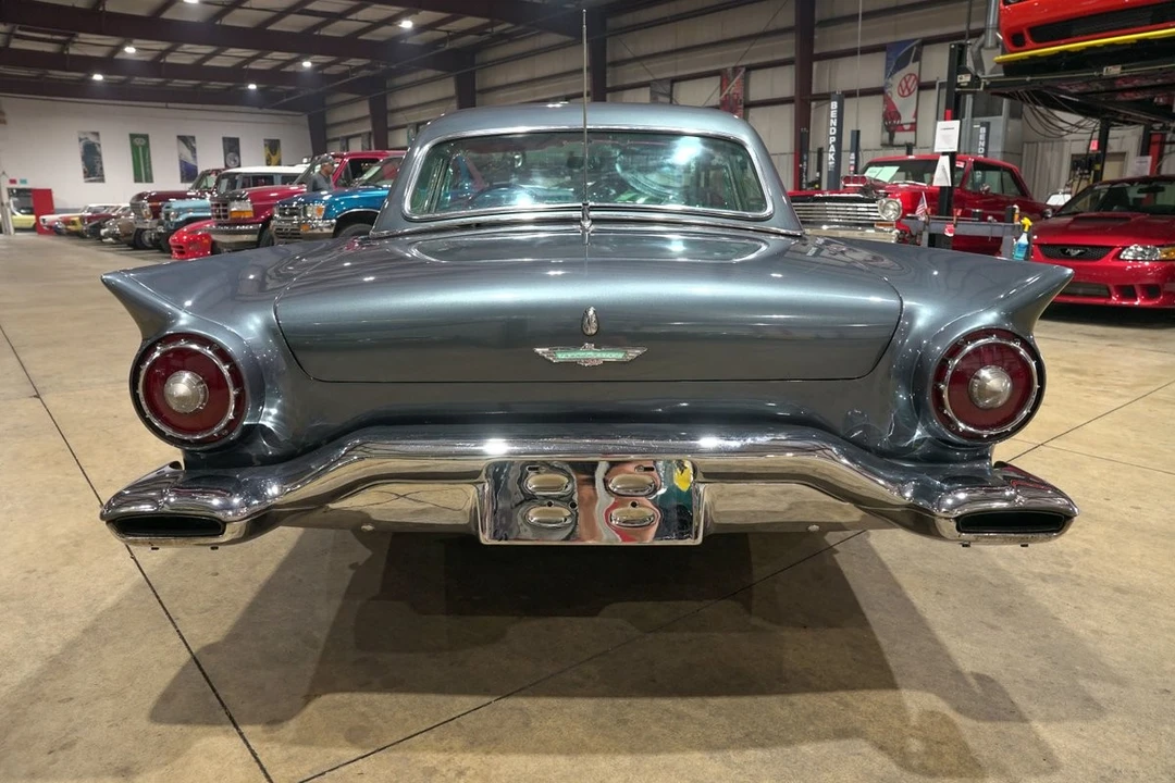 1957 Ford Thunderbird 1st Gen - Image 22 of 31