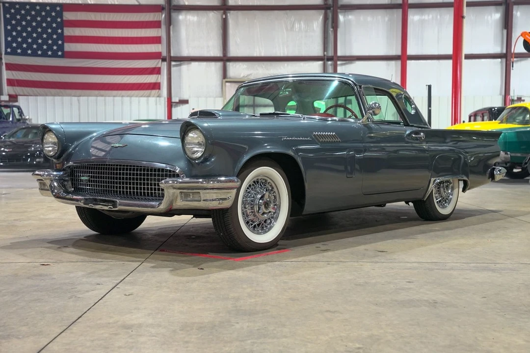 1957 Ford Thunderbird 1st Gen - Image 20 of 31