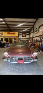 1957 Ford Thunderbird