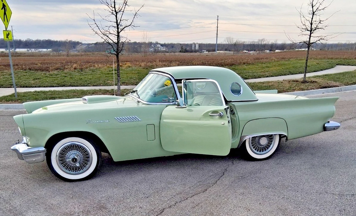 1957 Ford Thunderbird 1st Gen - Image 12 of 20