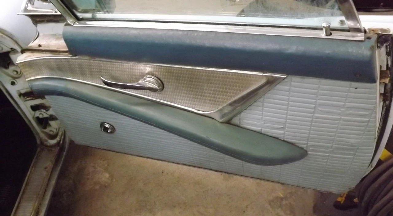1957 Ford Thunderbird 1st Gen - Image 17 of 21