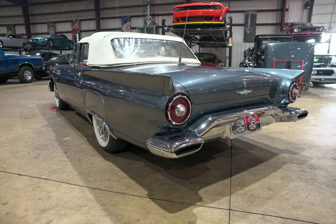 1957 Ford Thunderbird 1st Gen - Image 13 of 31